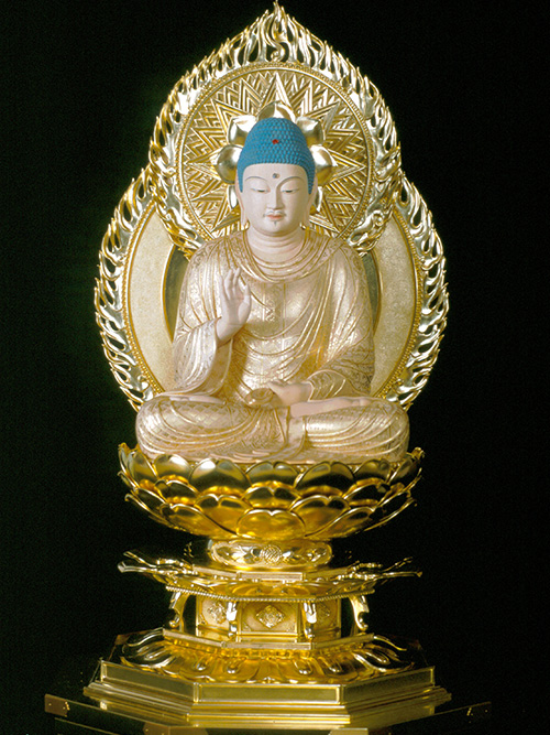 athāgata statues of five wisdoms and Godai-Myō-ō(Five Great Wisdom Kings)
statues at Narita-san Shinshō-ji, Chiba